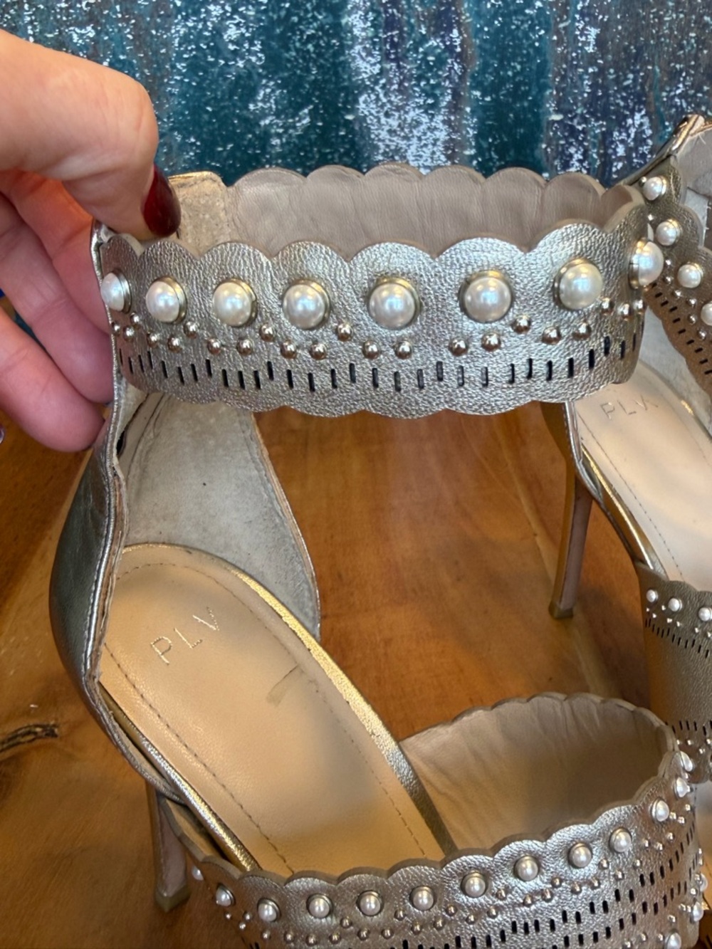 PLV Dressy Gold/White Pearl Embellished Heels 4” Size 9.5 (GUC) - Picture 16 of 16